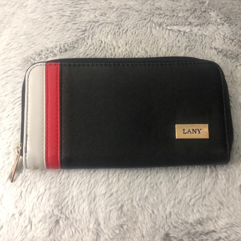 A Lany Wallet